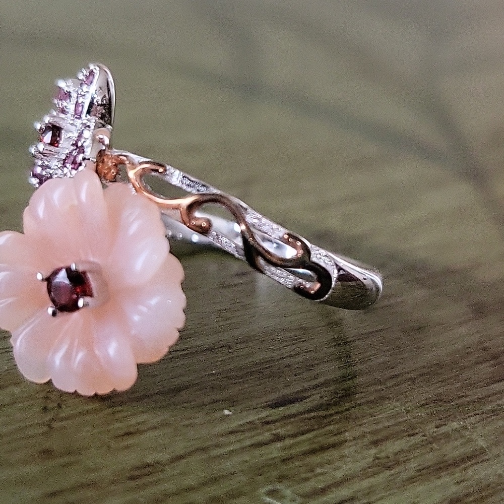 GEORGEOUS Ring - Picture 5 of 8